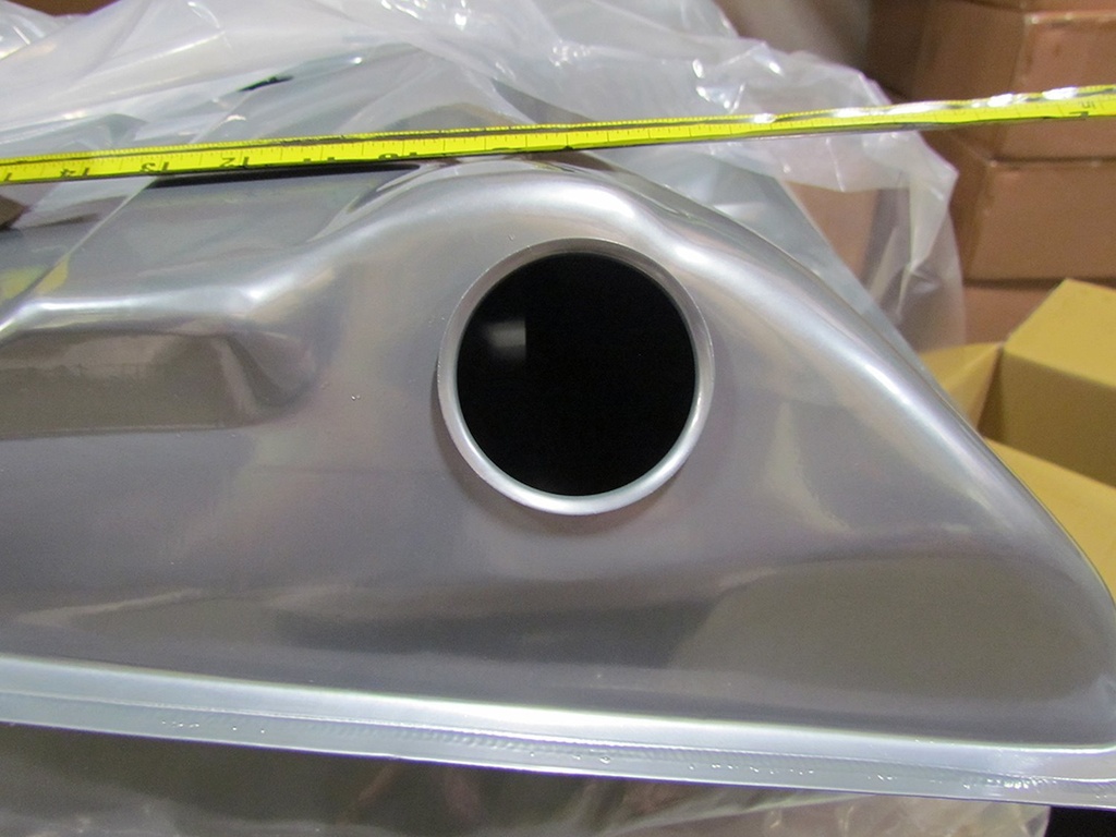 Tanks Inc. TCR11D-T: TCR11D-T Gas Tank for Fuel Injection for 1970-1976 Dodge Dart, Plymouth Duster, Valiant, Scamp